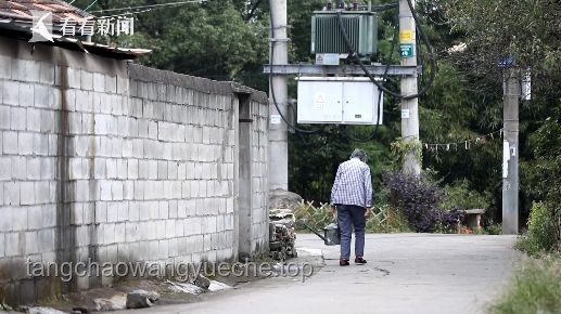 如何解决“老人住3600万豪宅拾荒，邻居被逼卖房”的社区矛盾