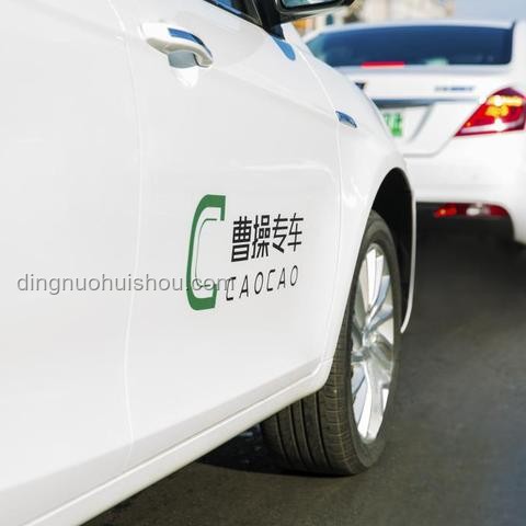 将农民工网约车司机纳入社保范围，保障新业态从业者权益