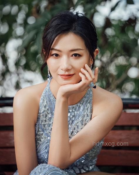 那尔那茜是谁：中国内地女演员的璀璨之星