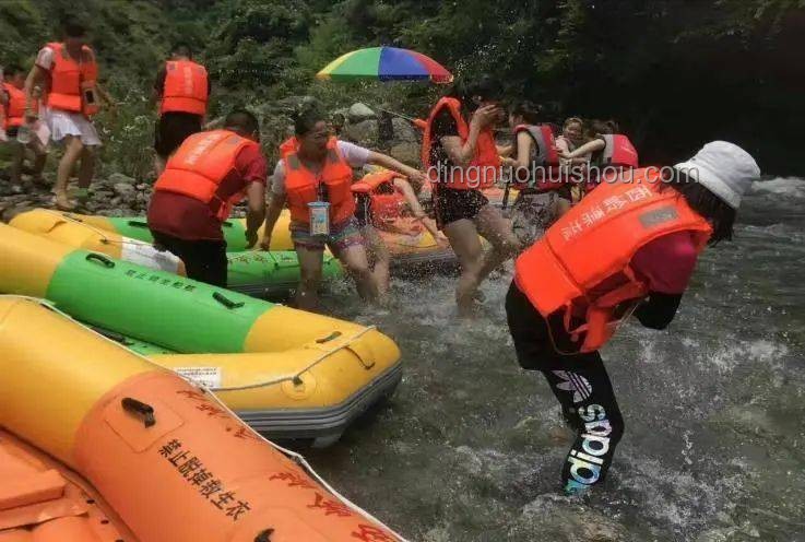 男童台风天划桨板漂流5小时获救：极端天气下的儿童安全与教育
